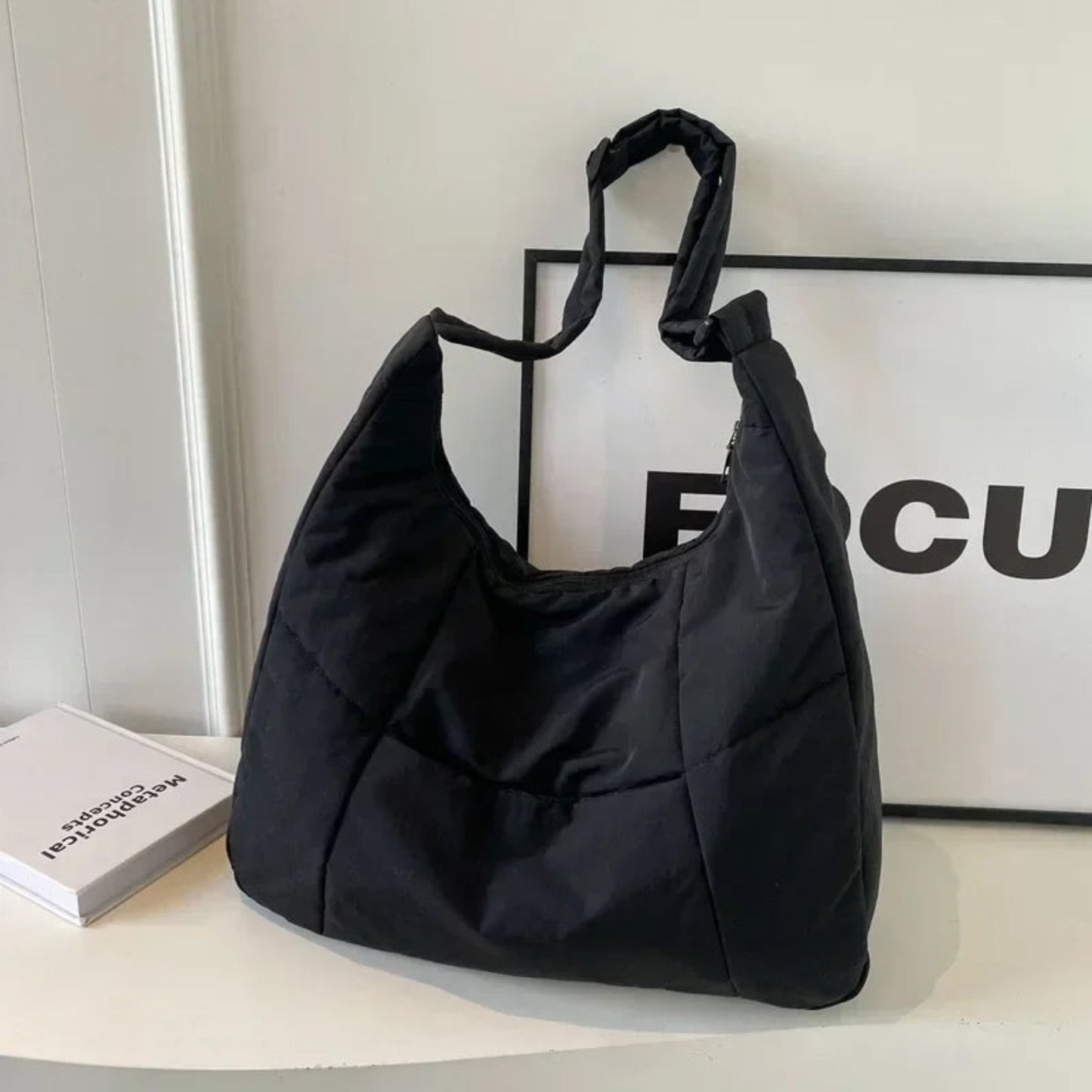 Mjuk axelväska för kvinnor – stor crossbody-väska i Y2K-stil