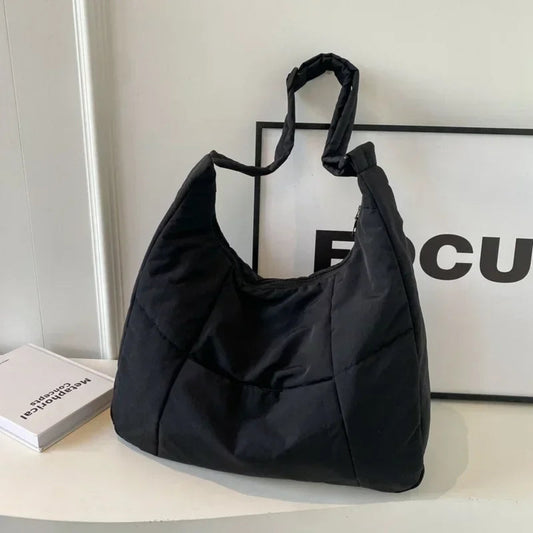 Mjuk axelväska för kvinnor – stor crossbody-väska i Y2K-stil